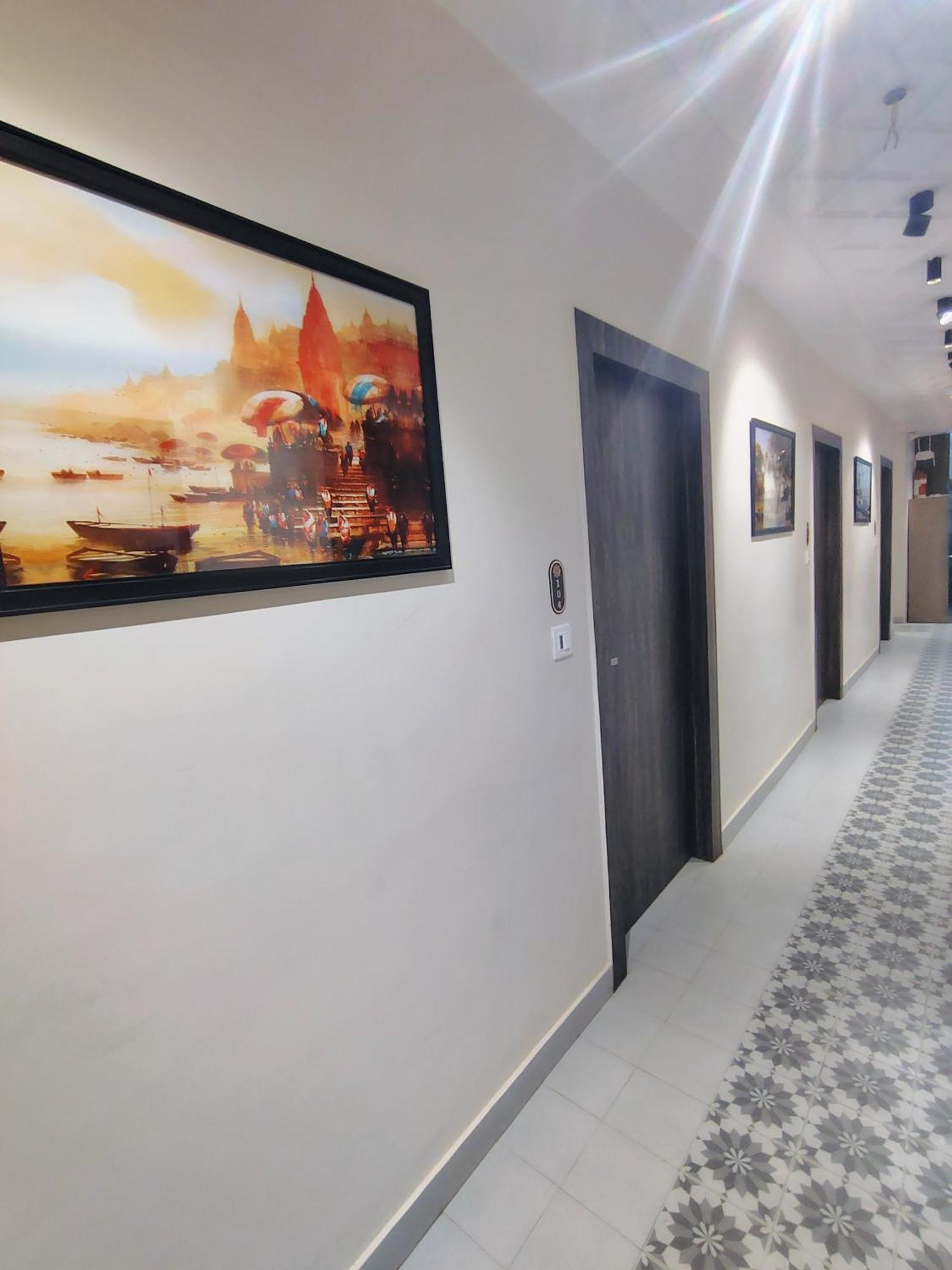 Puri Inn Varanasi Eksteriør billede